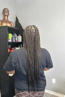  Knotless braids